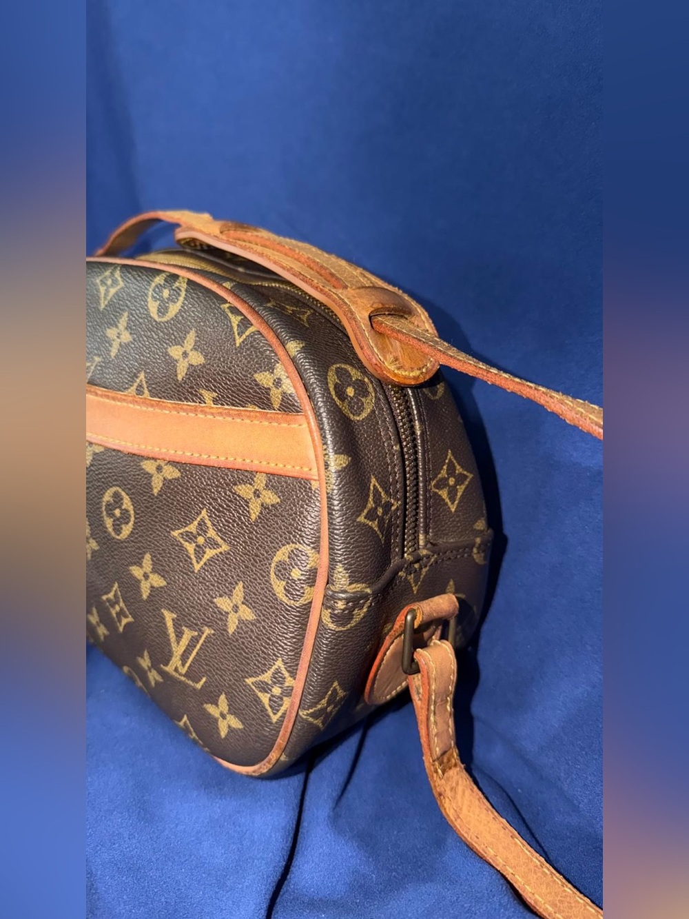 Louis Vuitton Monogram Canvas Crossbody Bag - Brown/Tan - Picture 2 of 11